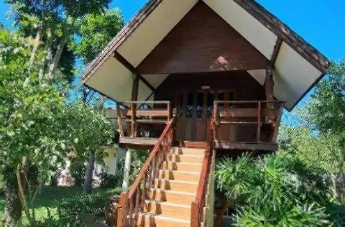 รีสอร์ท At Suanphung