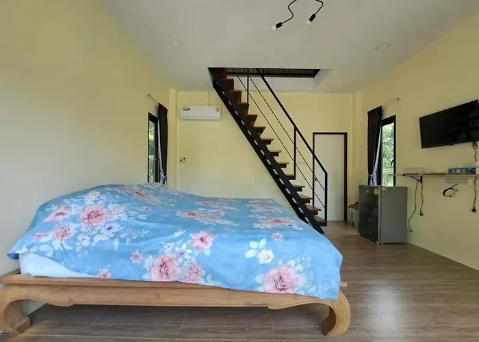 Resort At Suanphung Na Khun Saen