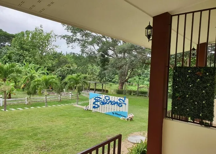 Resort At Suanphung Na Khun Saen