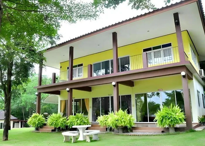 Resort At Suanphung Na Khun Saen