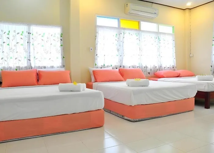 At Suanphung Resort Na Khun Saen