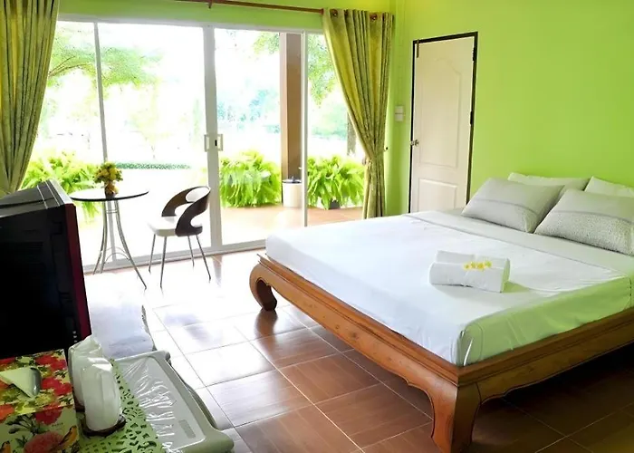 Resort At Suanphung