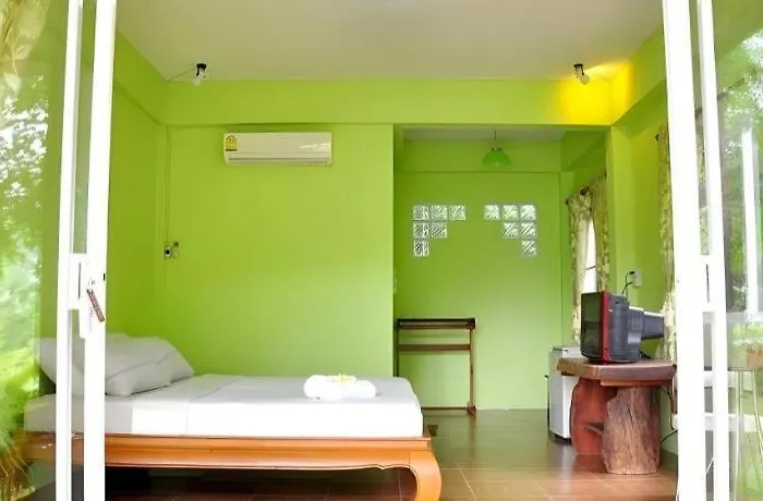 Resort At Suanphung Na Khun Saen