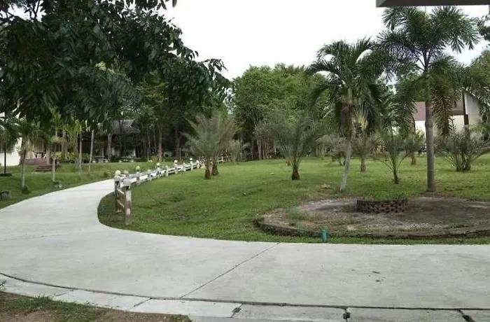 At Suanphung Na Khun Saen