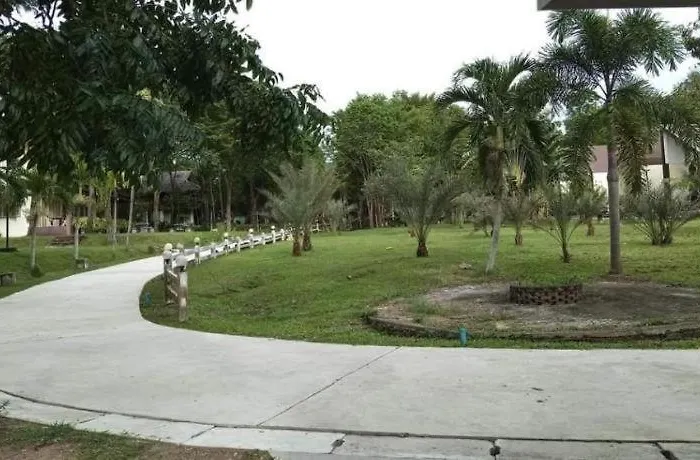At Suanphung รีสอร์ท 3*
